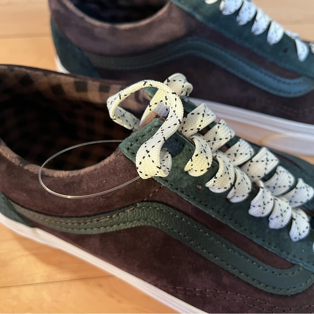 NWOT - Vans - Dark Green and Brown Suede - 8 W / 6.5 M